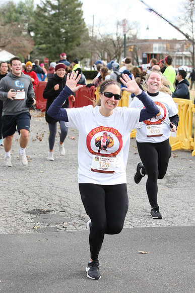 5MileFinish_1604