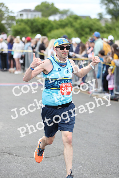 FinishHalf_0556