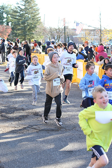 FinishFunRun__0298