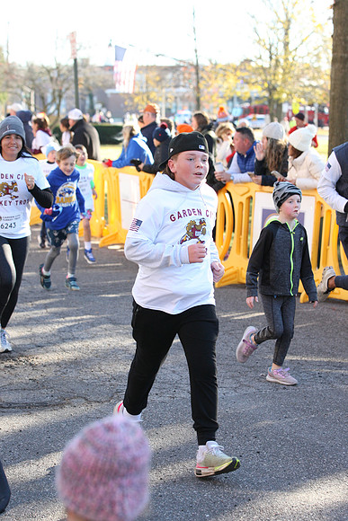 FinishFunRun__0469