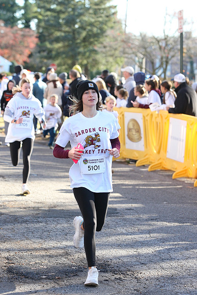 FinishFunRun__0490