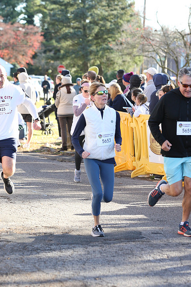 FinishFunRun__0542