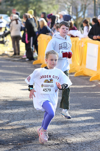 FinishFunRun__0551