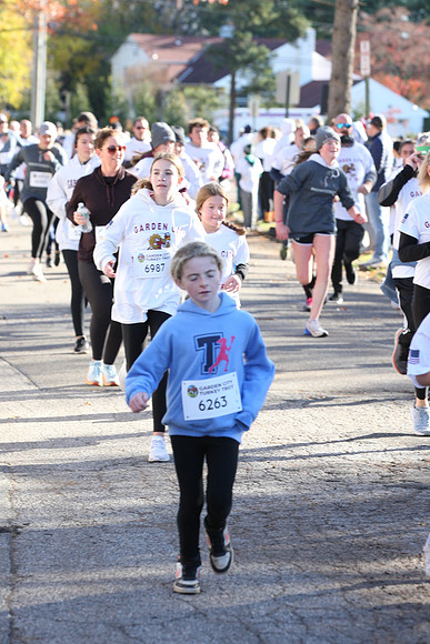 FinishFunRun__0590