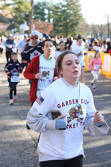 FinishFunRun__0673