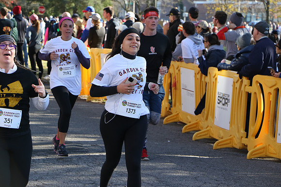 Finish5mile__2011