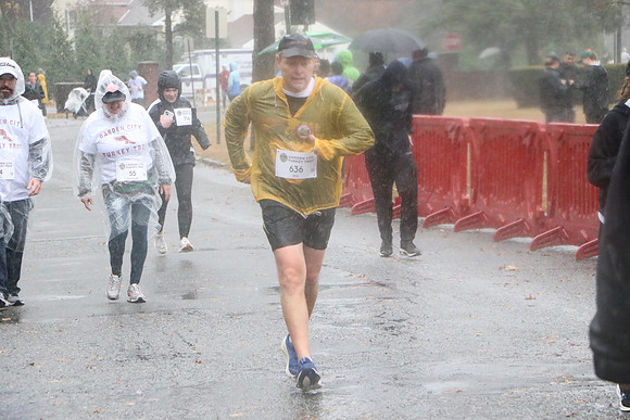 Finish5Mile_1875