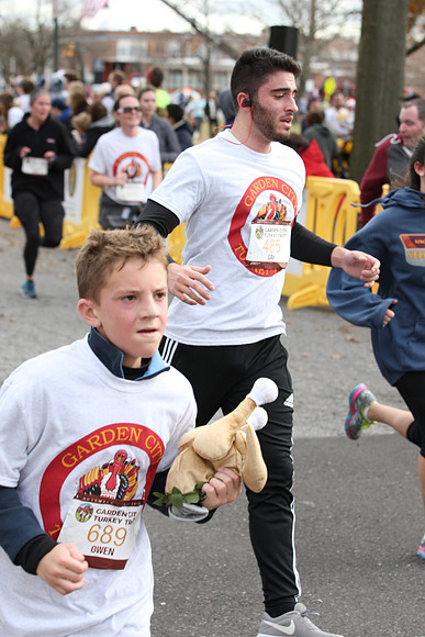 5MileFinish_1522