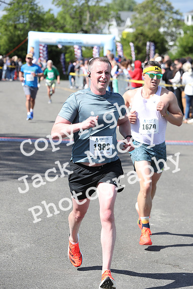 FinishHalf_0197