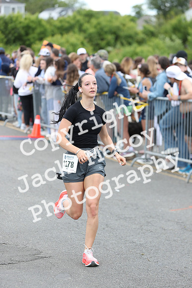 FinishHalf_1692