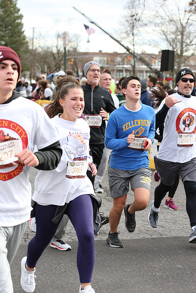 5MileFinish_1584