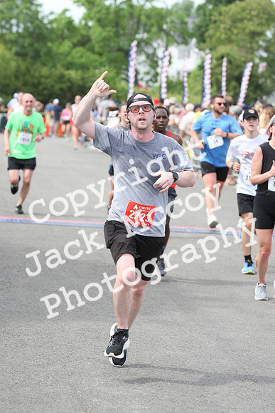 FinishHalf_1049