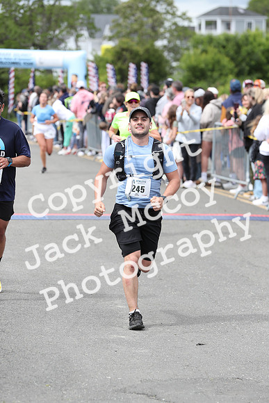 FinishHalf_1374