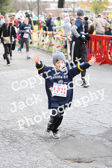 FinishFunRun_0952