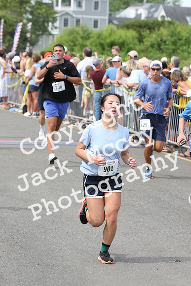 FinishHalf_1079