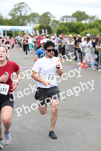 FinishHalf_1037