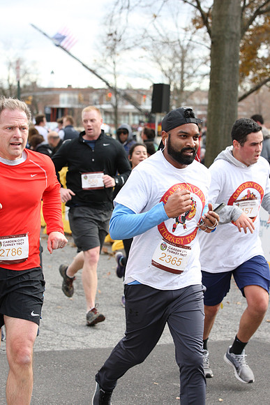 5MileFinish_1275