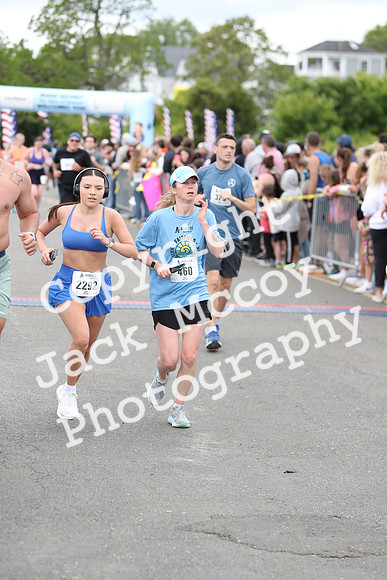 FinishHalf_1643