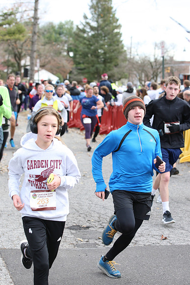 5MileFinish_1492