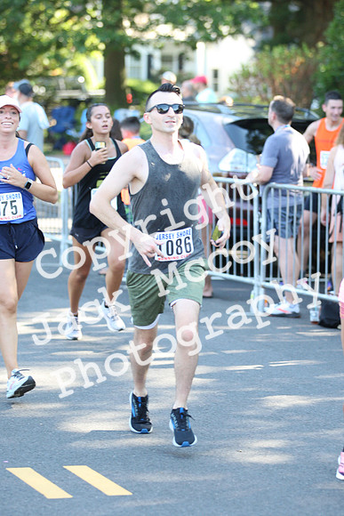 Finish_1049