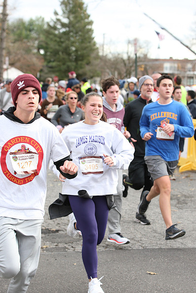 5MileFinish_1583
