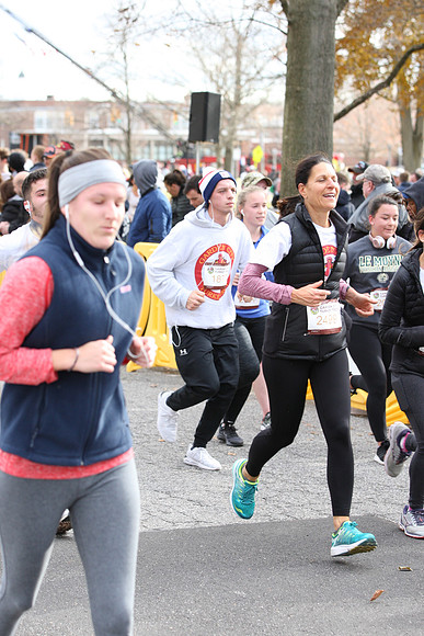 5MileFinish_1359