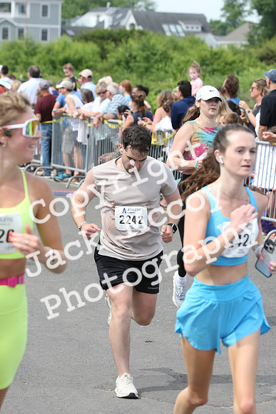 FinishHalf_1126