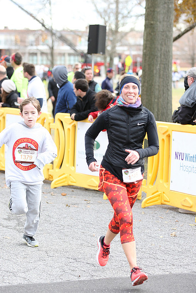 5MileFinish_1670