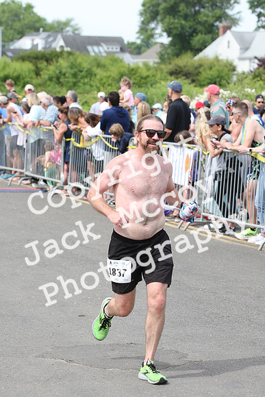 FinishHalf_1085