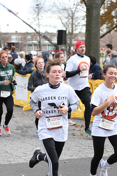 5MileFinish_1204