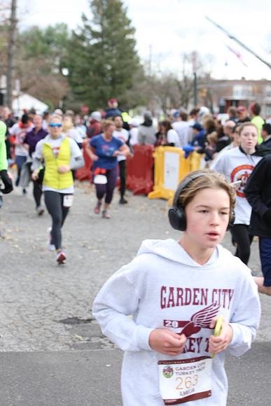 5MileFinish_1494
