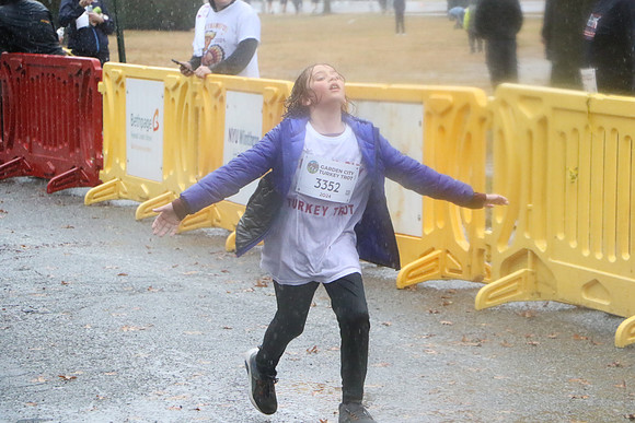 Finish5Mile_1819