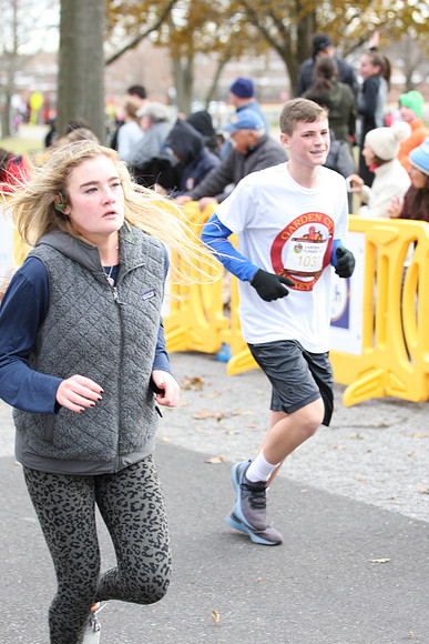 5MileFinish_1151