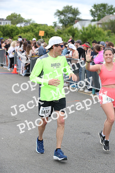 FinishHalf_1682