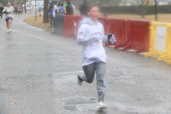 Finish5Mile_1888