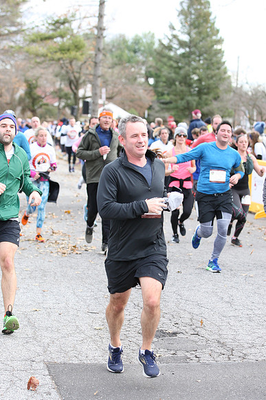 5MileFinish_1540