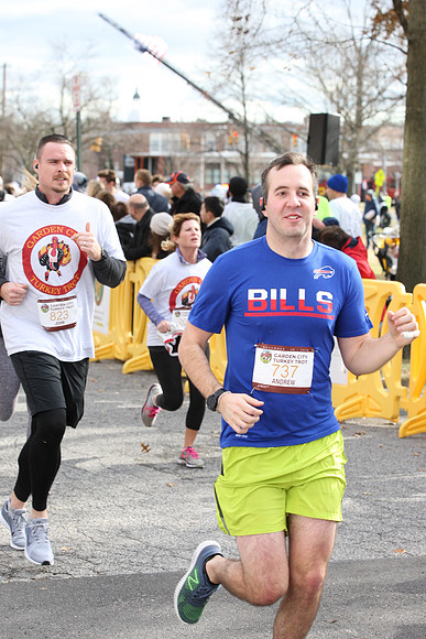 5MileFinish_1302