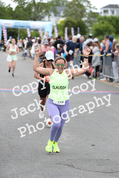 FinishHalf_1742