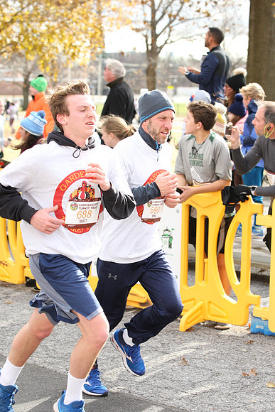 5MileFinish_1297