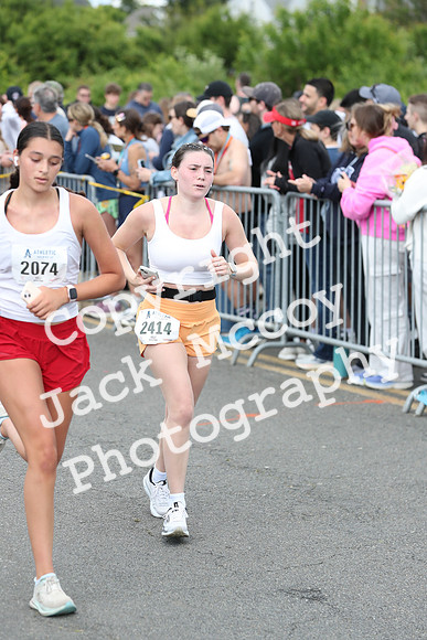 FinishHalf_1561