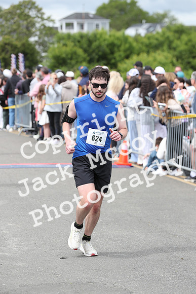 FinishHalf_1373