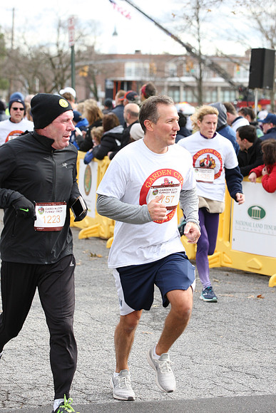 5MileFinish_1639