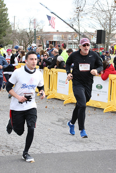 5MileFinish_1679