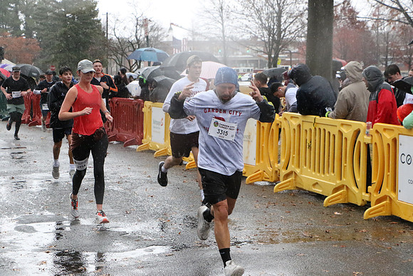 Finish5Mile_0410