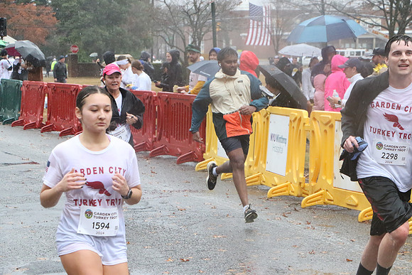 Finish5Mile_1550