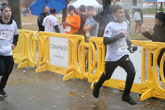 Finish5Mile_1736