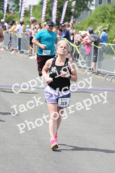 FinishHalf_2074