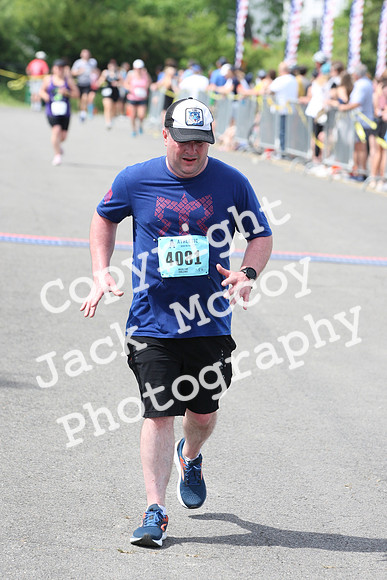 FinishHalf_2090