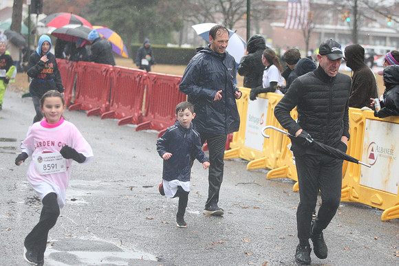 FinishFunRun_0398