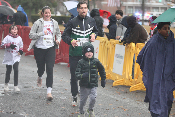 FinishFunRun_0498
